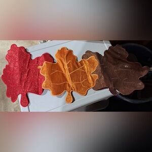 Leaf-Shaped table runner in Red, Orange, and Brown